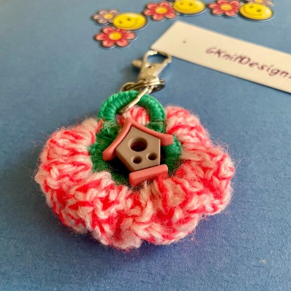 Keychain Charm, Crochet Easter Gift, Floral Keychain, Handmade Backpack Charm - Picture 6 of 8